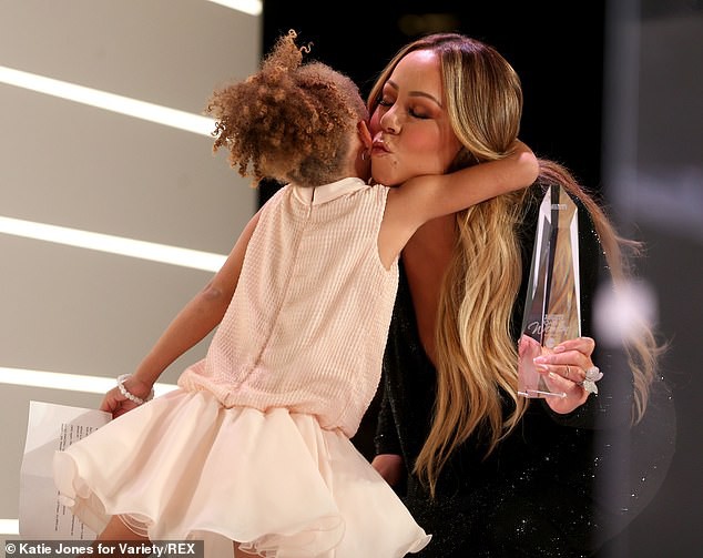 Mariah Carey được vinh danh phụ nữ quyền lực năm 2019 - Ảnh 3.