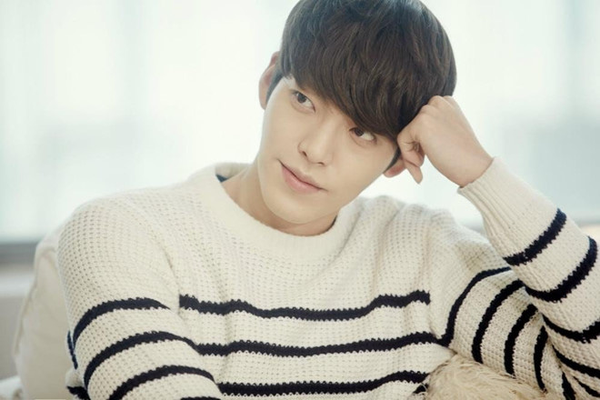 Kim Woo Bin tái xuất sau 2 năm trị ung thư - Ảnh 1. Kim Woo Bin tái xuất sau 2 năm trị ung thư - Ảnh 1.