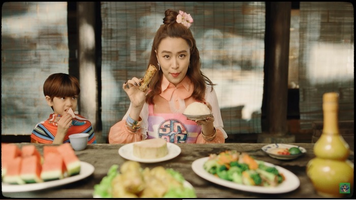 Hoàng Thùy Linh ngụ ý buông bỏ chuyện cũ