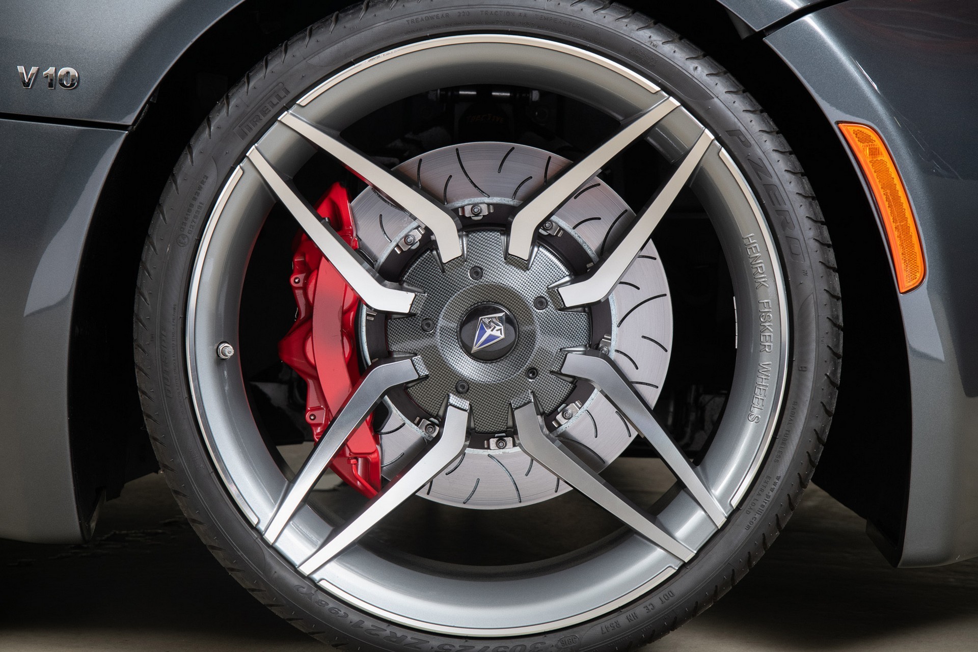 Siêu xe thể thao động cơ V10 hàng hiếm, cả thế giới chỉ có 5 chiếc