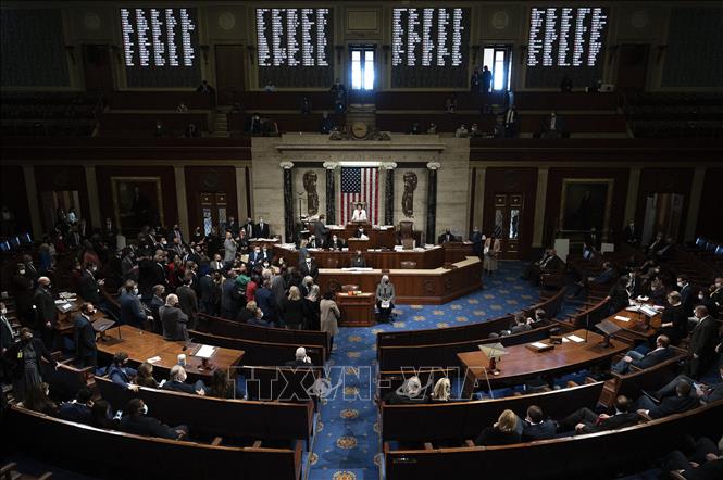 Hạ viện Mỹ thông qua dự luật ngân sách giúp tránh đóng cửa chính phủ - Ảnh 1.