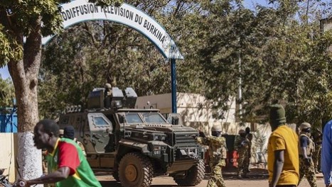 Quân đội Burkina Faso tiến hành đảo chính - Ảnh 1.