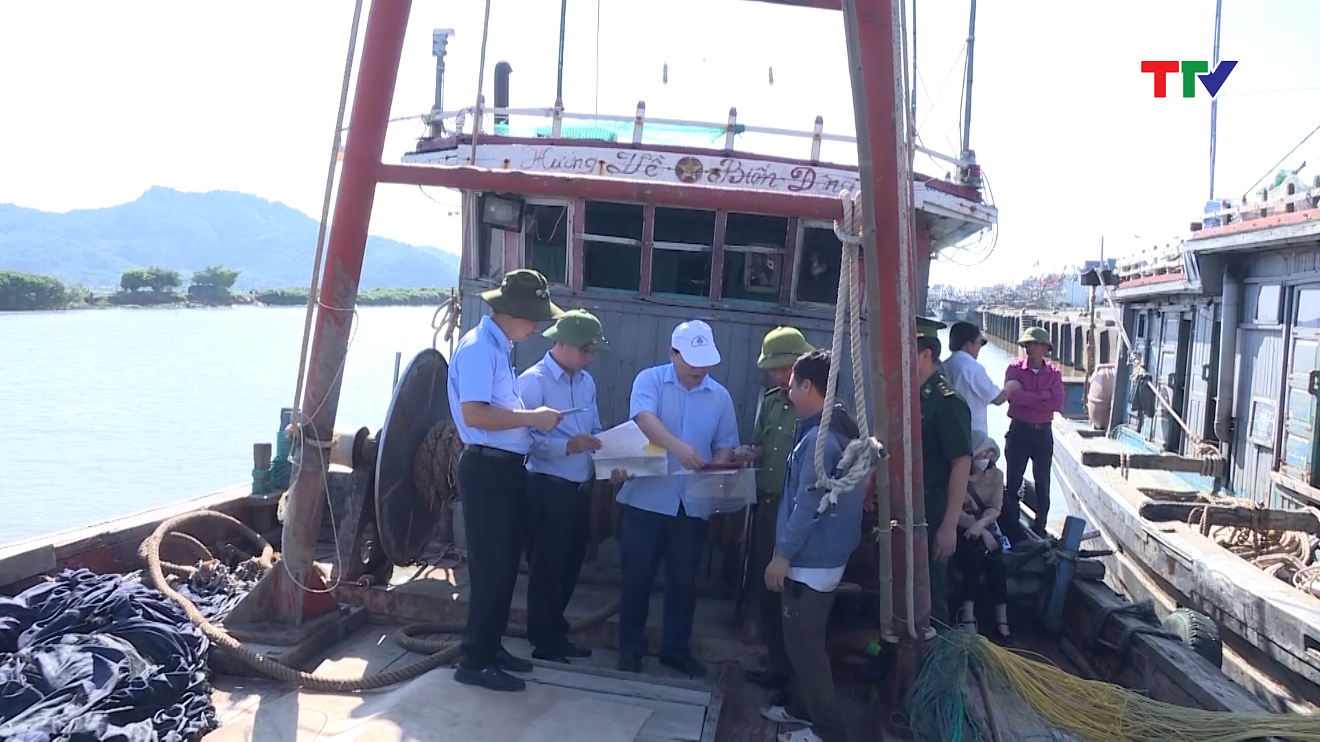 Kiểm tra khai thác hải sản IUU tại Hậu Lộc - Ảnh 2.