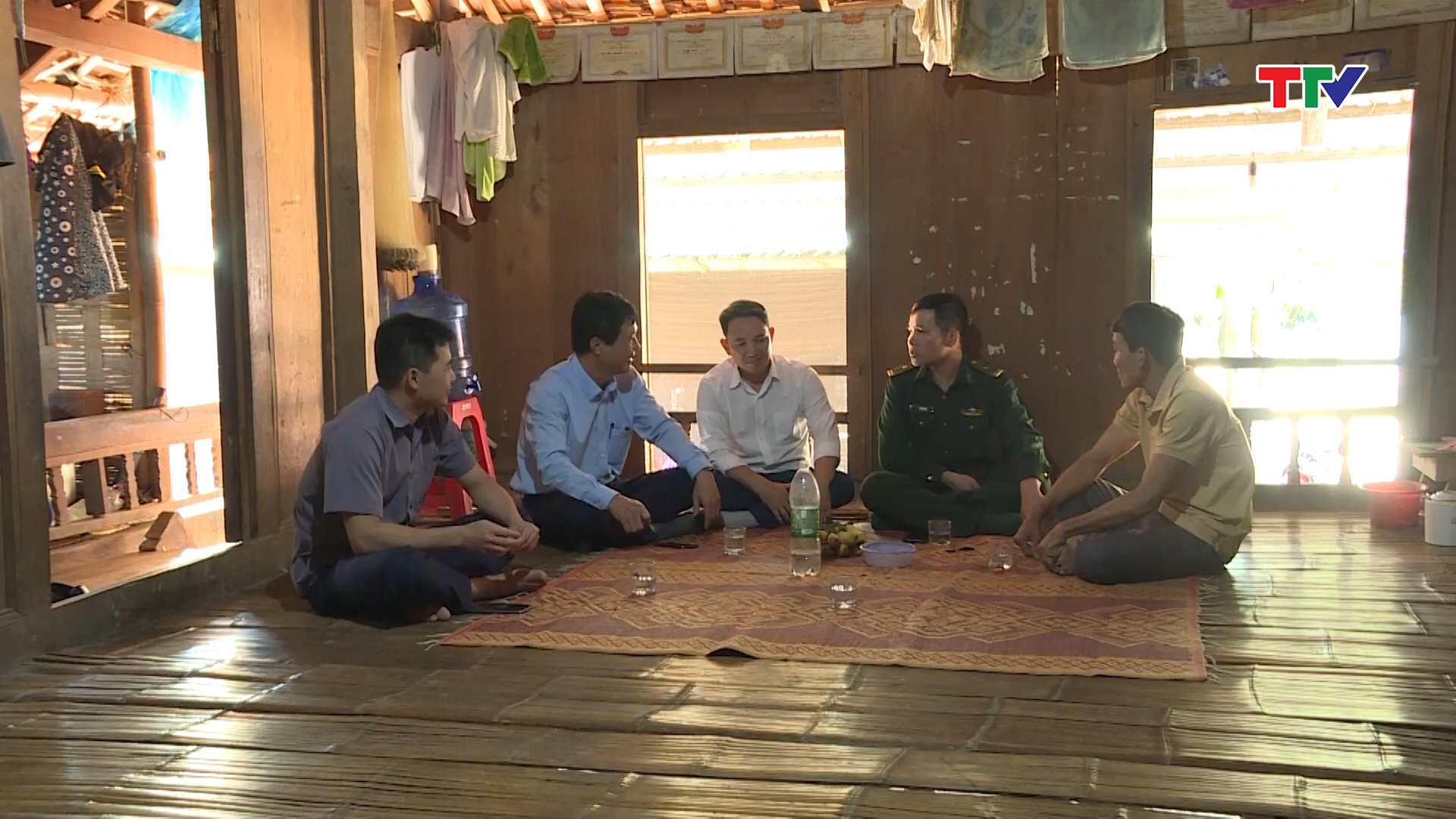 Hội nông dân huyện Quan Sơn tham gia đảm bảo quốc phòng an ninh - Ảnh 3.