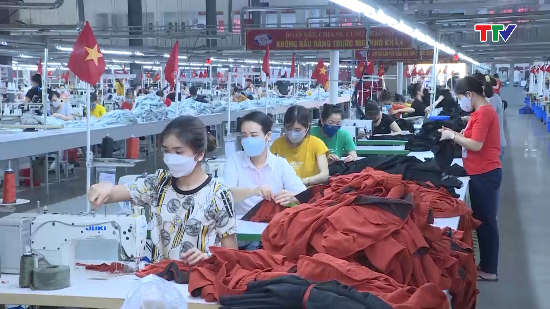 Quảng Xương: Giá trị sản xuất công nghiệp, tiểu thủ công nghiệp ước đạt 2.116 tỷ đồng - Ảnh 2.