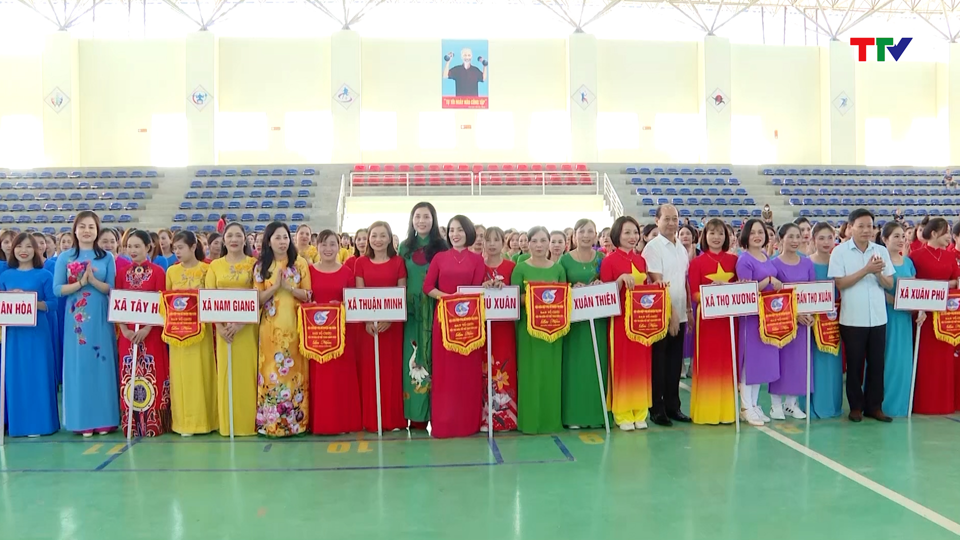 Hội LHPN huyện Thọ Xuân thi Dân vũ thể thao năm 2022 - Ảnh 3.