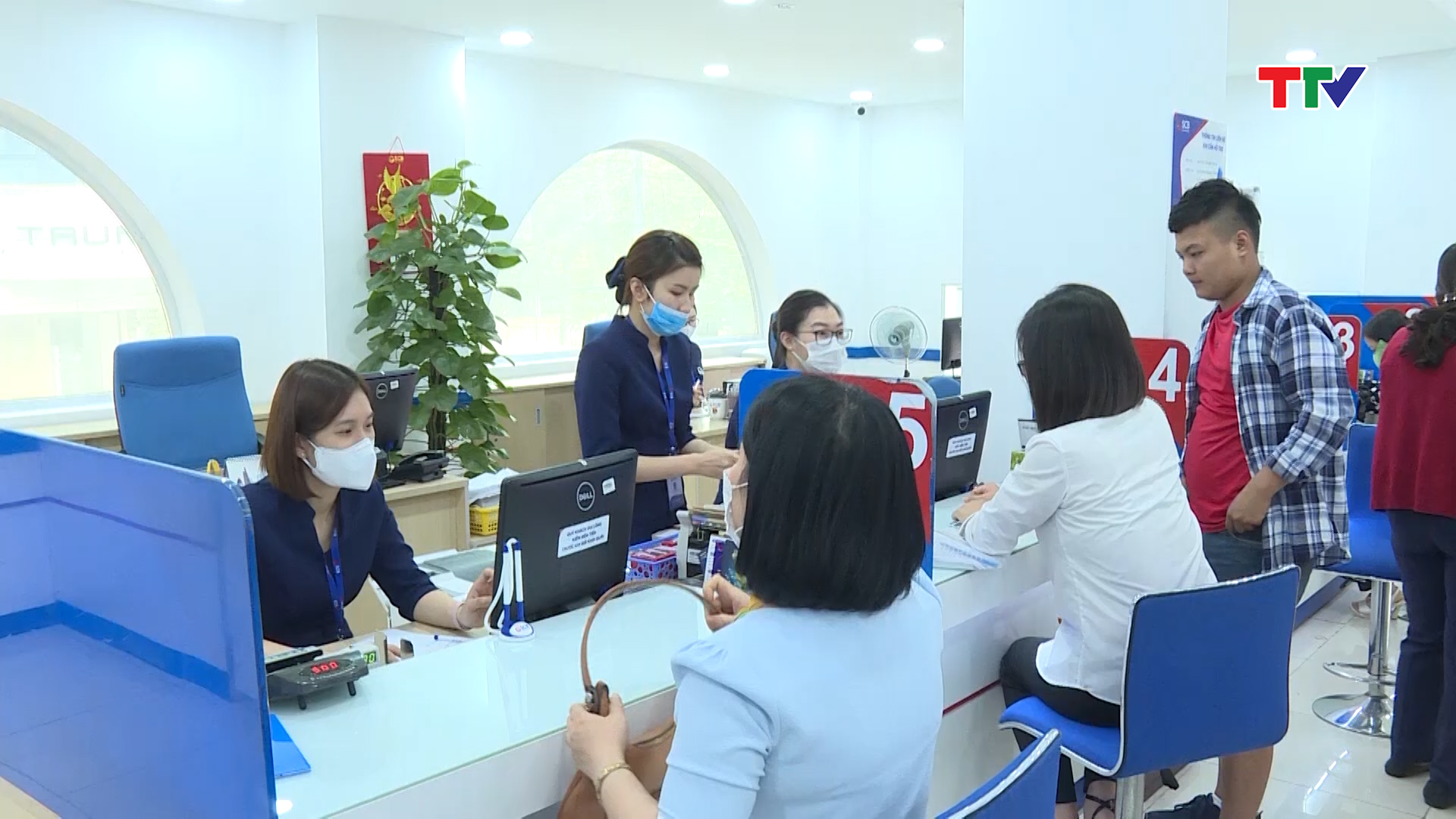 Ng&acirc;n h&agrave;ng Nh&agrave; nước Việt Nam đưa Ng&acirc;n h&agrave;ng SCB v&agrave;o kiểm so&aacute;t đặc biệt - Ảnh 1.