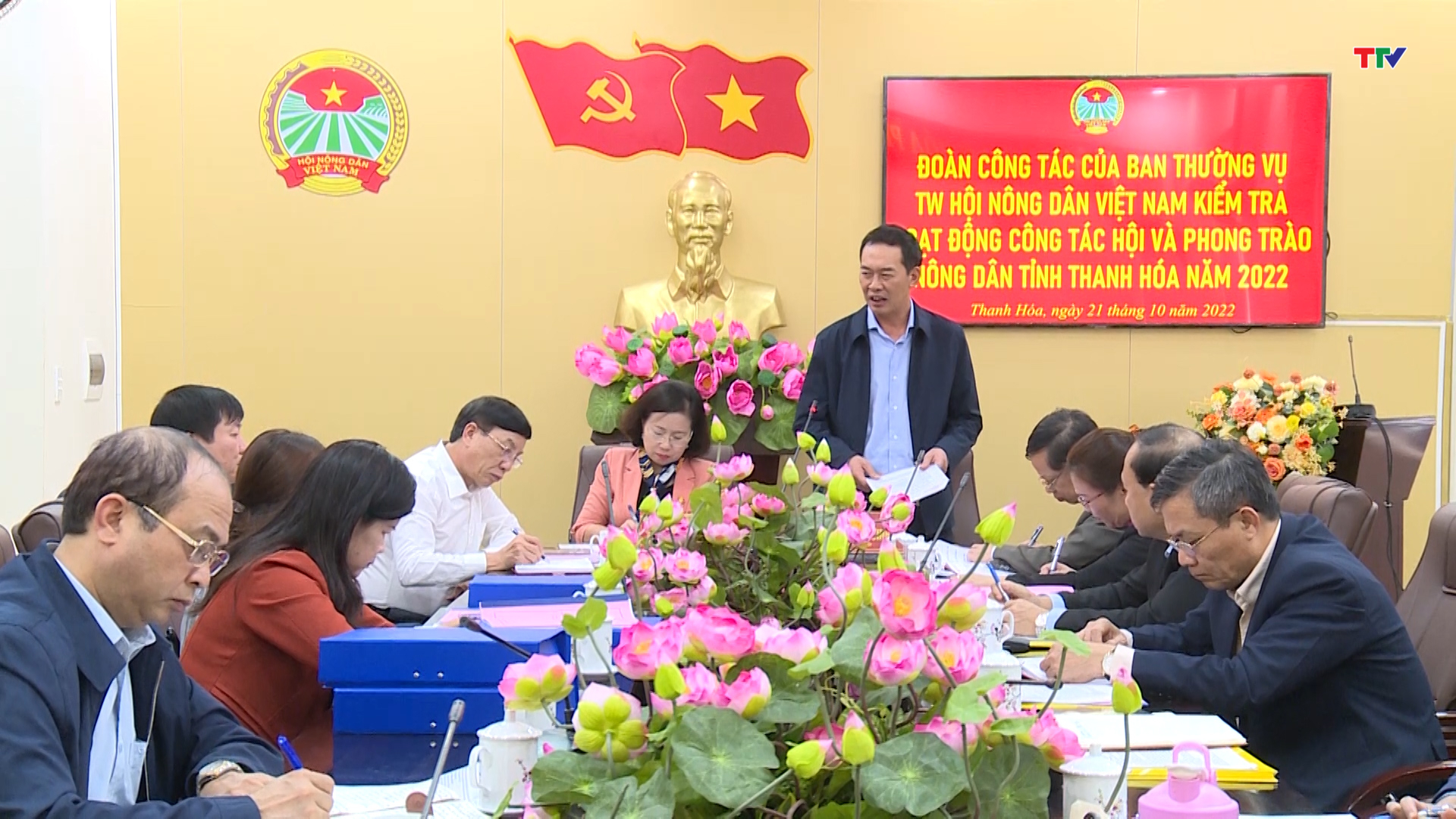 Phó Chủ tịch Hội Nông dân Việt Nam kiểm tra hoạt động công tác hội và phong trào nông dân tỉnh Thanh Hóa - Ảnh 2.
