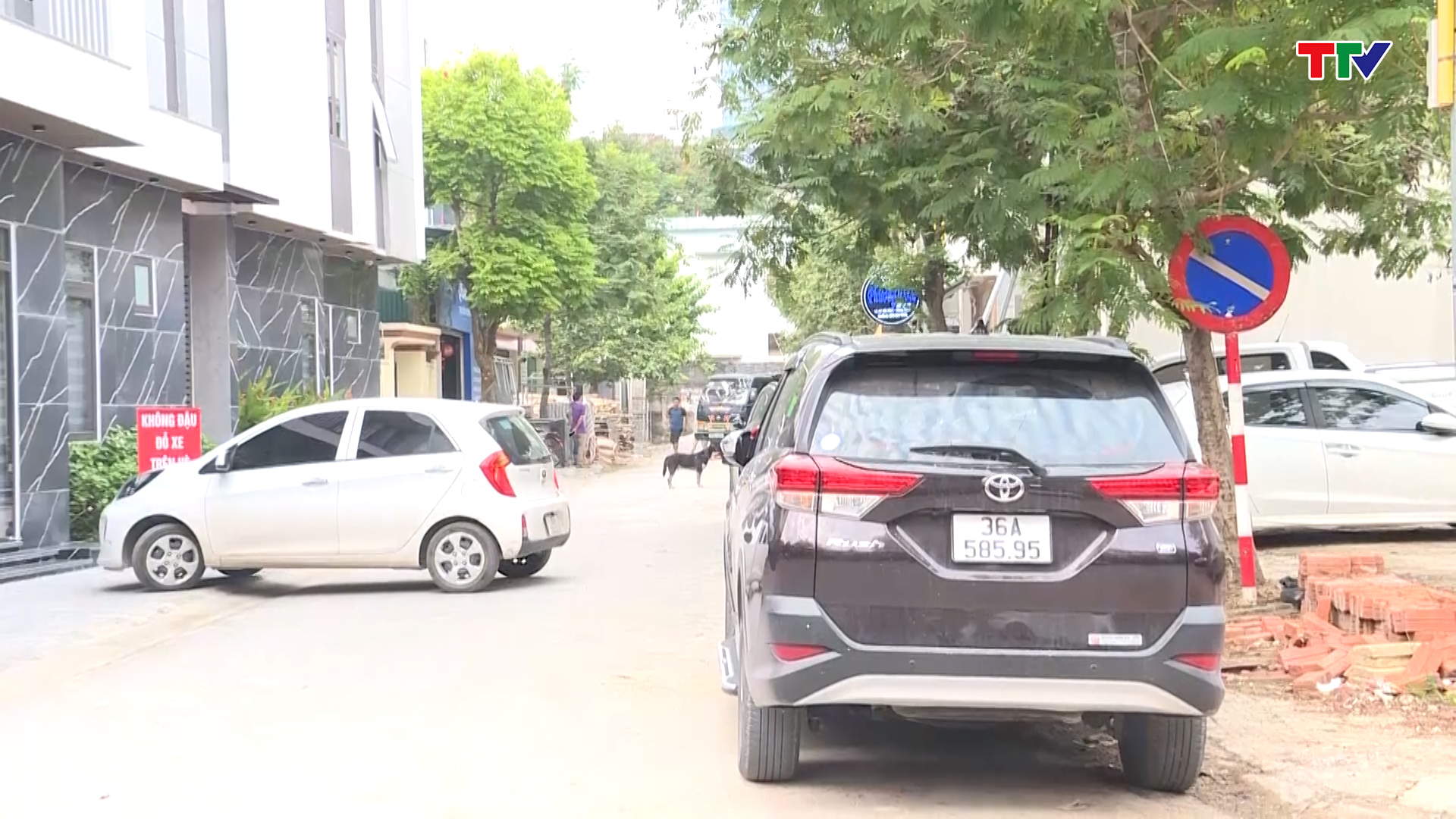 Nan giải việc đậu đỗ xe tại thành phố Thanh Hóa - Ảnh 3.