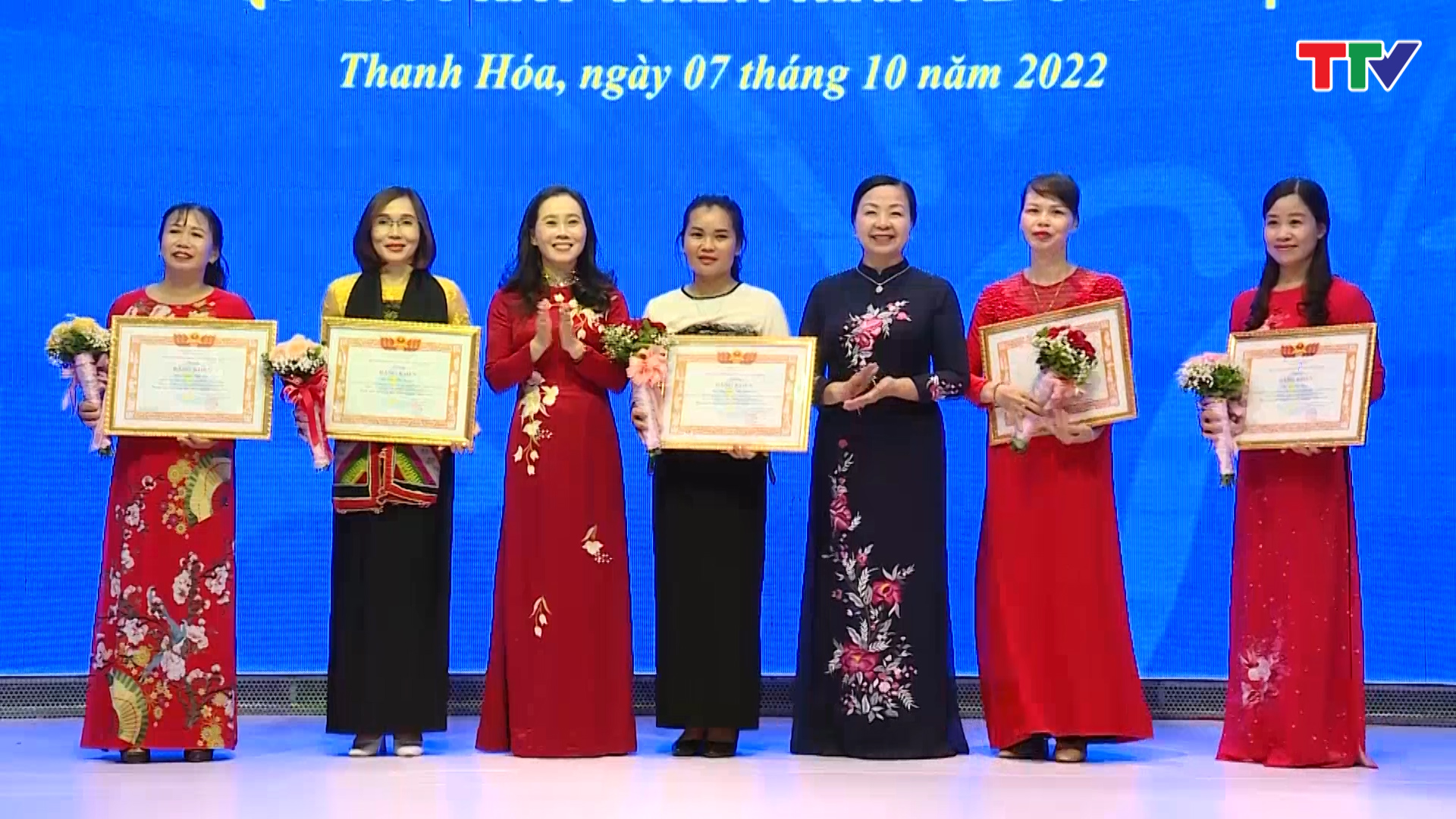 Khai mạc Ngày phụ nữ sáng tạo - Khởi nghiệp năm 2022 - Ảnh 3. Khai mạc Ngày phụ nữ sáng tạo - Khởi nghiệp năm 2022 - Ảnh 3.