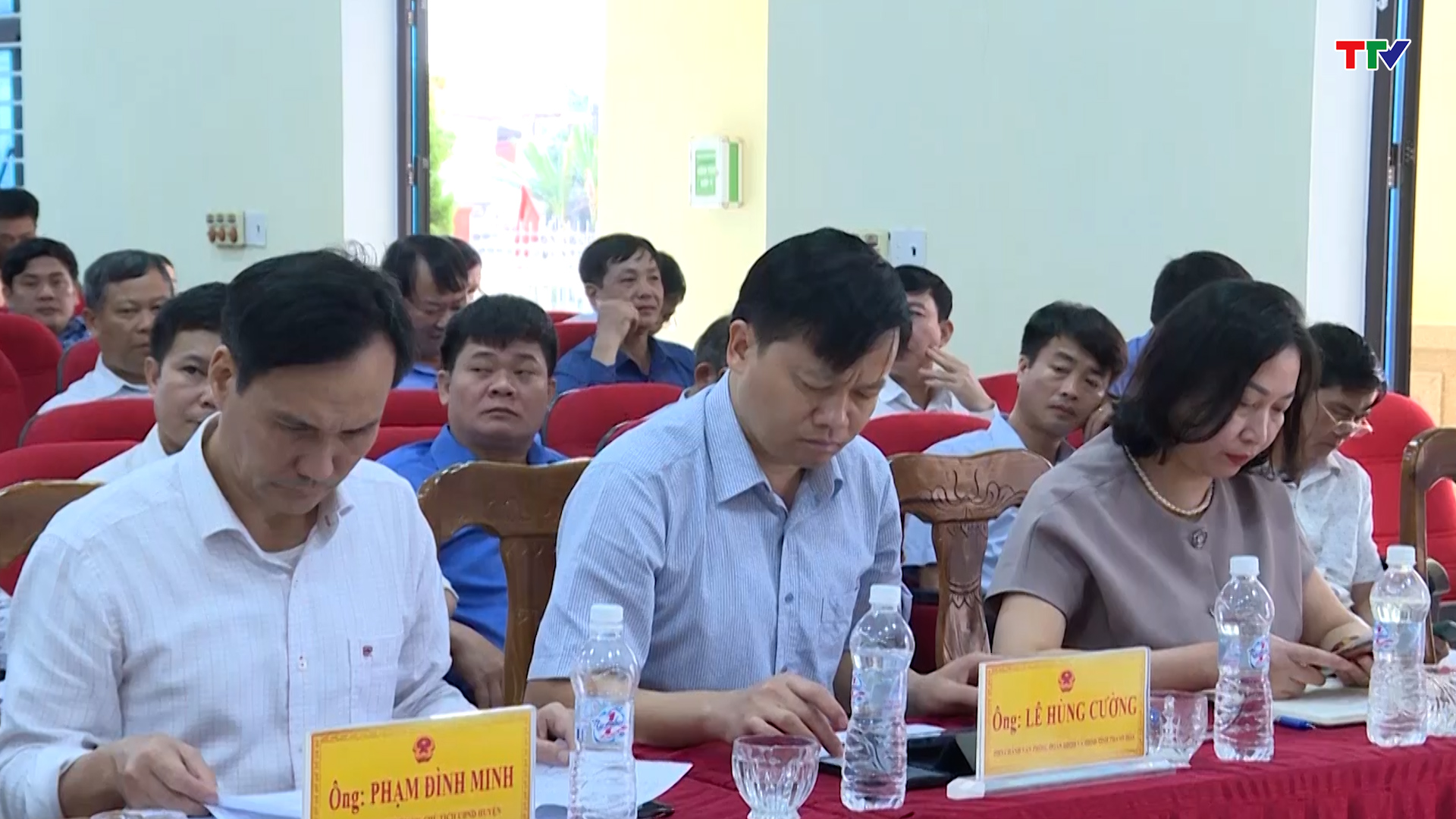 Đại biểu Hội đồng Nhân dân tỉnh tiếp xúc cử tri huyện Thạch Thành - Ảnh 2.