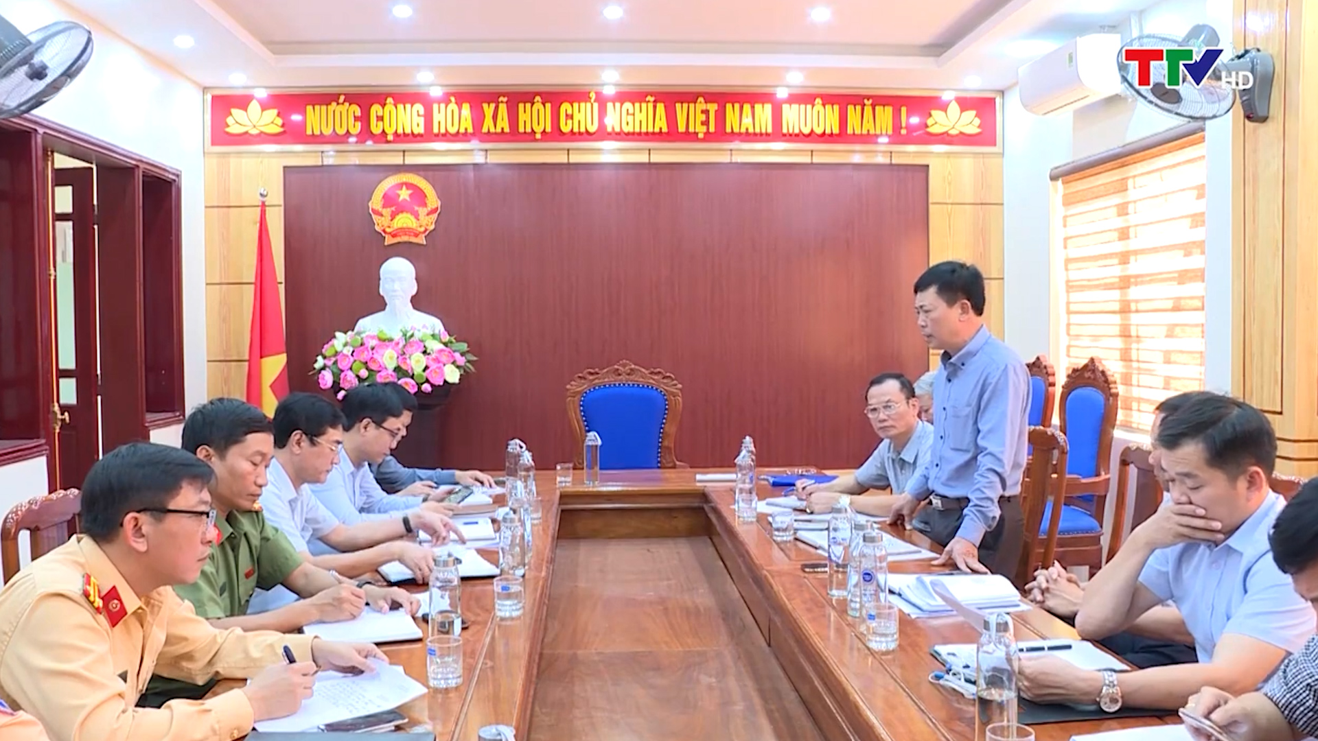 Huyện Yên Định cần nâng cao hiệu quả công tác đảm bảo trật tự an toàn giao thông - Ảnh 2.
