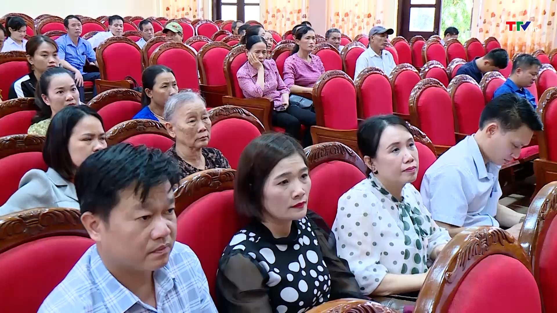 Tổ bầu cử Hội đồng Nhân dân tỉnh số 15  tiếp xúc cử tri huyện Yên Định - Ảnh 1.