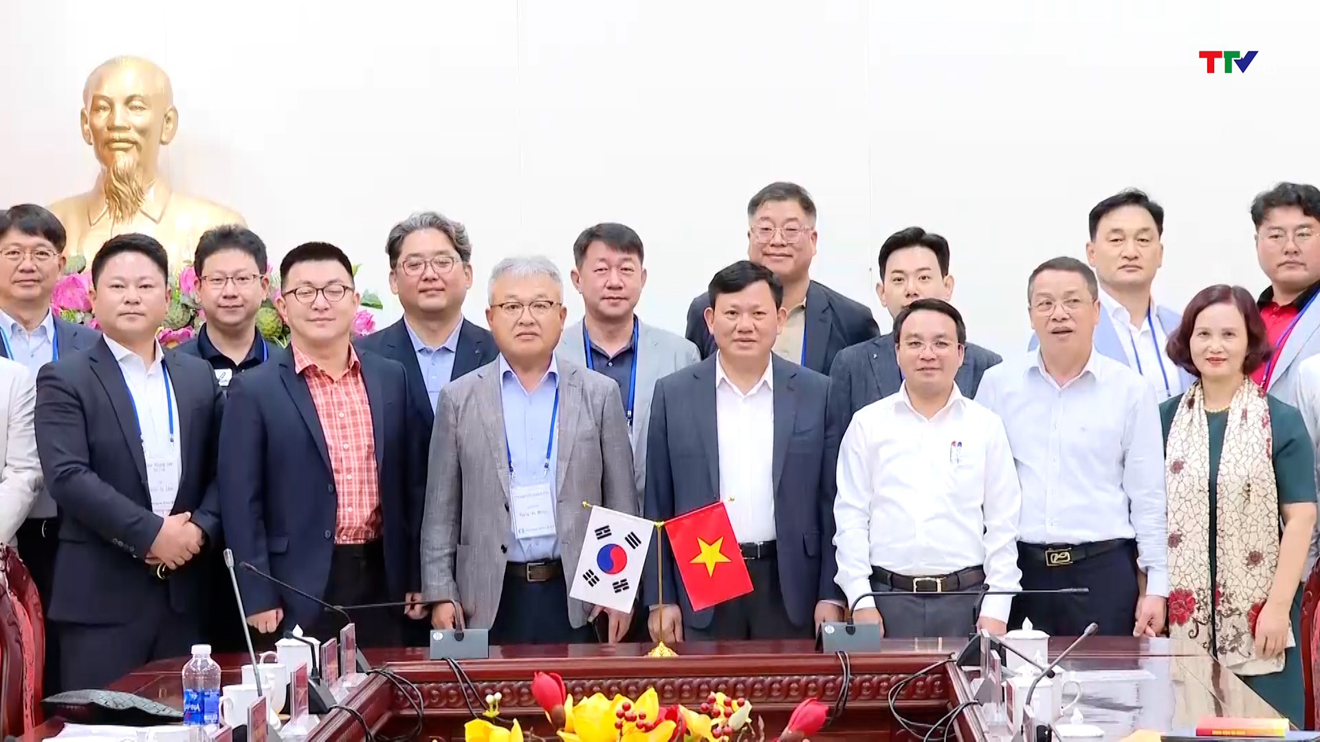 Phó Chủ tịch Thường trực UBND tỉnh Nguyễn Văn Thi tiếp đoàn công tác của Hàn Quốc - Ảnh 4.