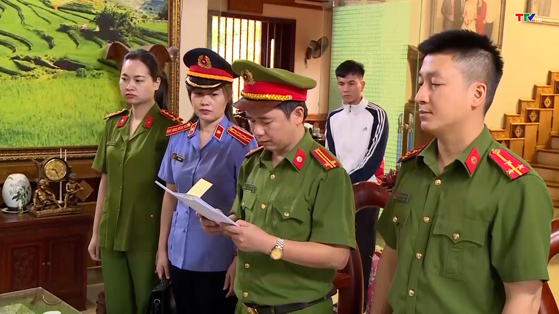 Công an tỉnh Thanh Hoá quyết liệt đấu tranh với tội phạm kinh tế, tham nhũng, chức vụ
 - Ảnh 4.