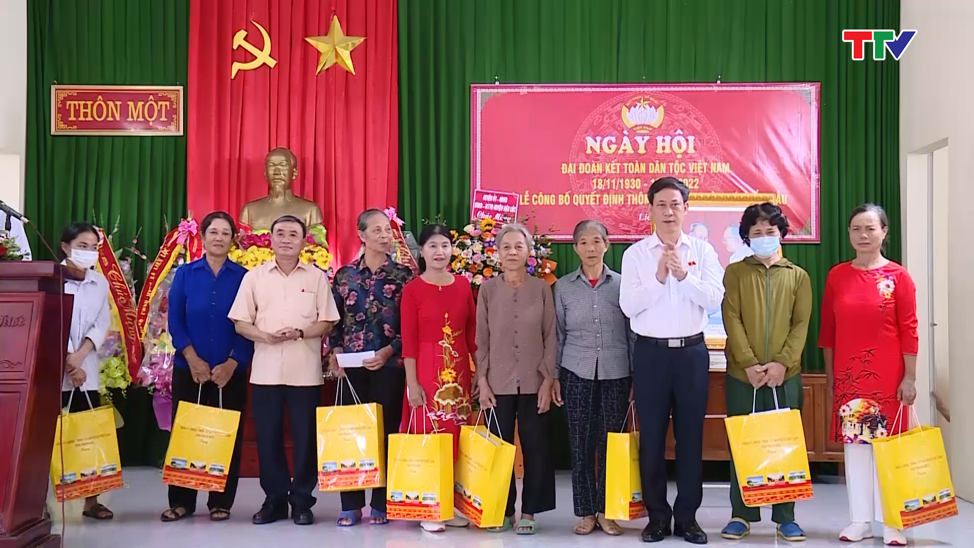 Ng&agrave;y hội Đại đo&agrave;n kết to&agrave;n d&acirc;n tộc tại Khu d&acirc;n cư th&ocirc;n 1, x&atilde; Li&ecirc;n Lộc - Ảnh 3.