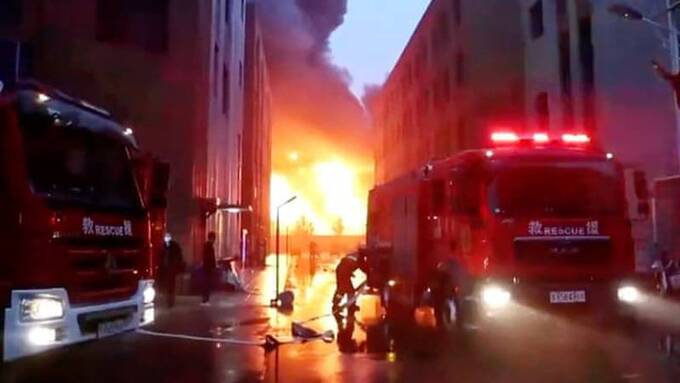 Cháy công xưởng ở Trung Quốc, 36 người thiệt mạng - Ảnh 1.