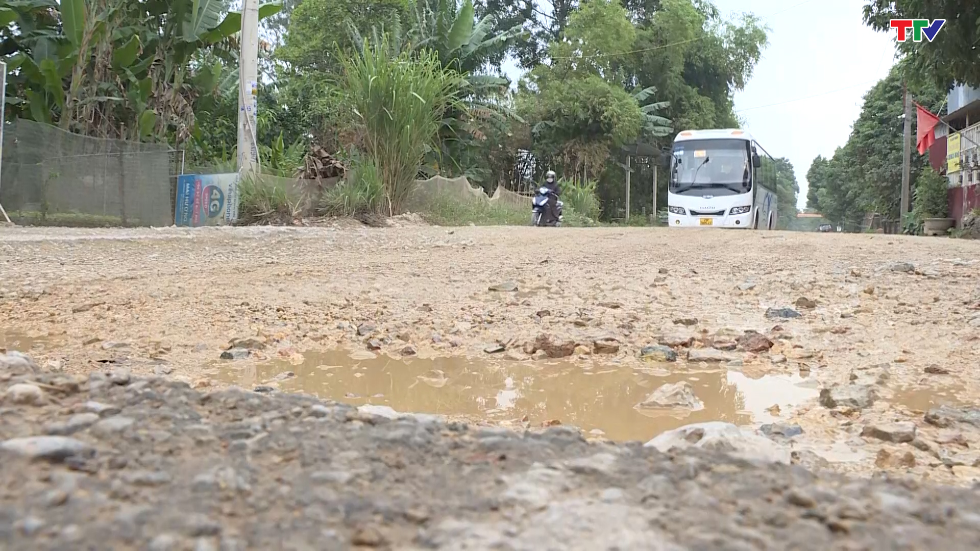 Tỉnh lộ 527, đoạn qua thị xã Bỉm Sơn xuống cấp gây mất an toàn giao thông - Ảnh 4.