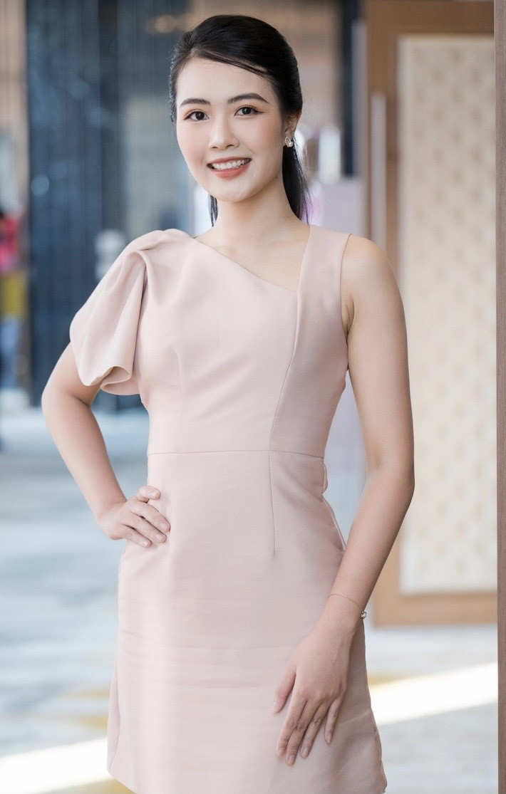 Thủ khoa ĐH Kinh tế Quốc dân vào chung kết Hoa hậu Việt Nam 2022 - Ảnh 3.