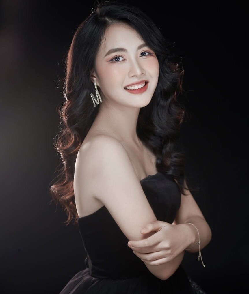 Thủ khoa ĐH Kinh tế Quốc dân vào chung kết Hoa hậu Việt Nam 2022 - Ảnh 9.