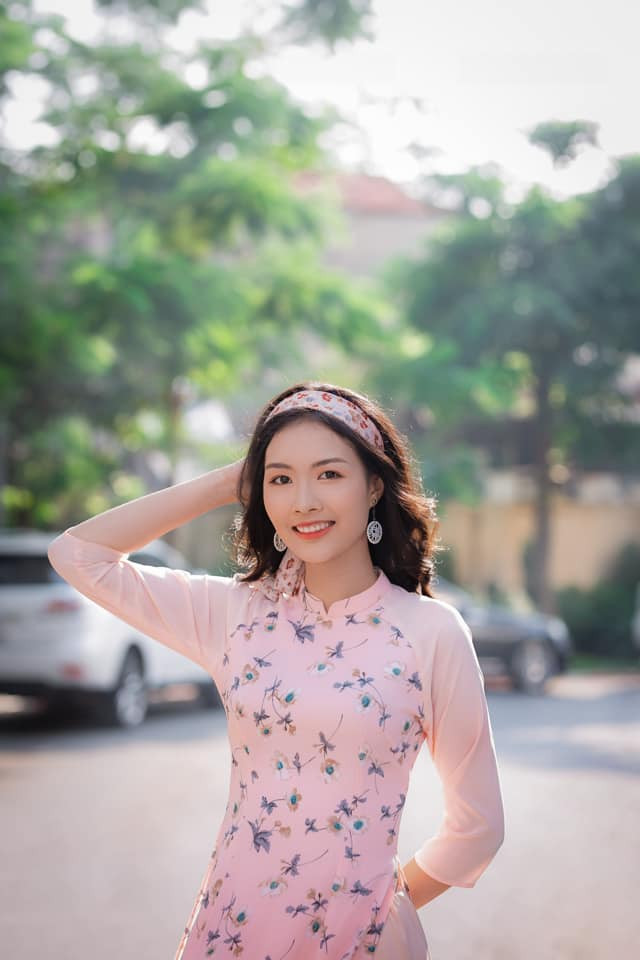 Thủ khoa ĐH Kinh tế Quốc dân vào chung kết Hoa hậu Việt Nam 2022 - Ảnh 10.
