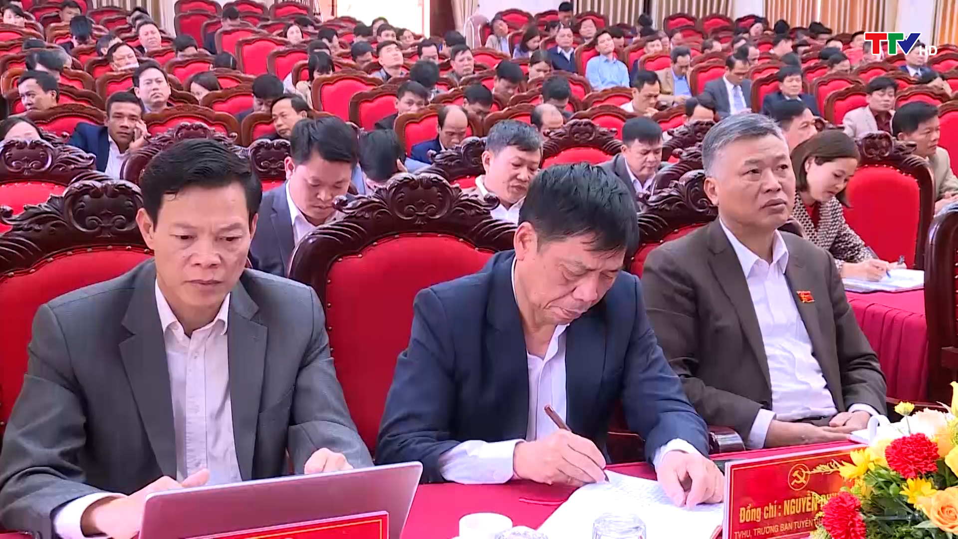 HĐND huyện Thiệu Hóa khai mạc kỳ họp thứ 12 khóa XIV  nhiệm kỳ 2021-2026  - Ảnh 4.