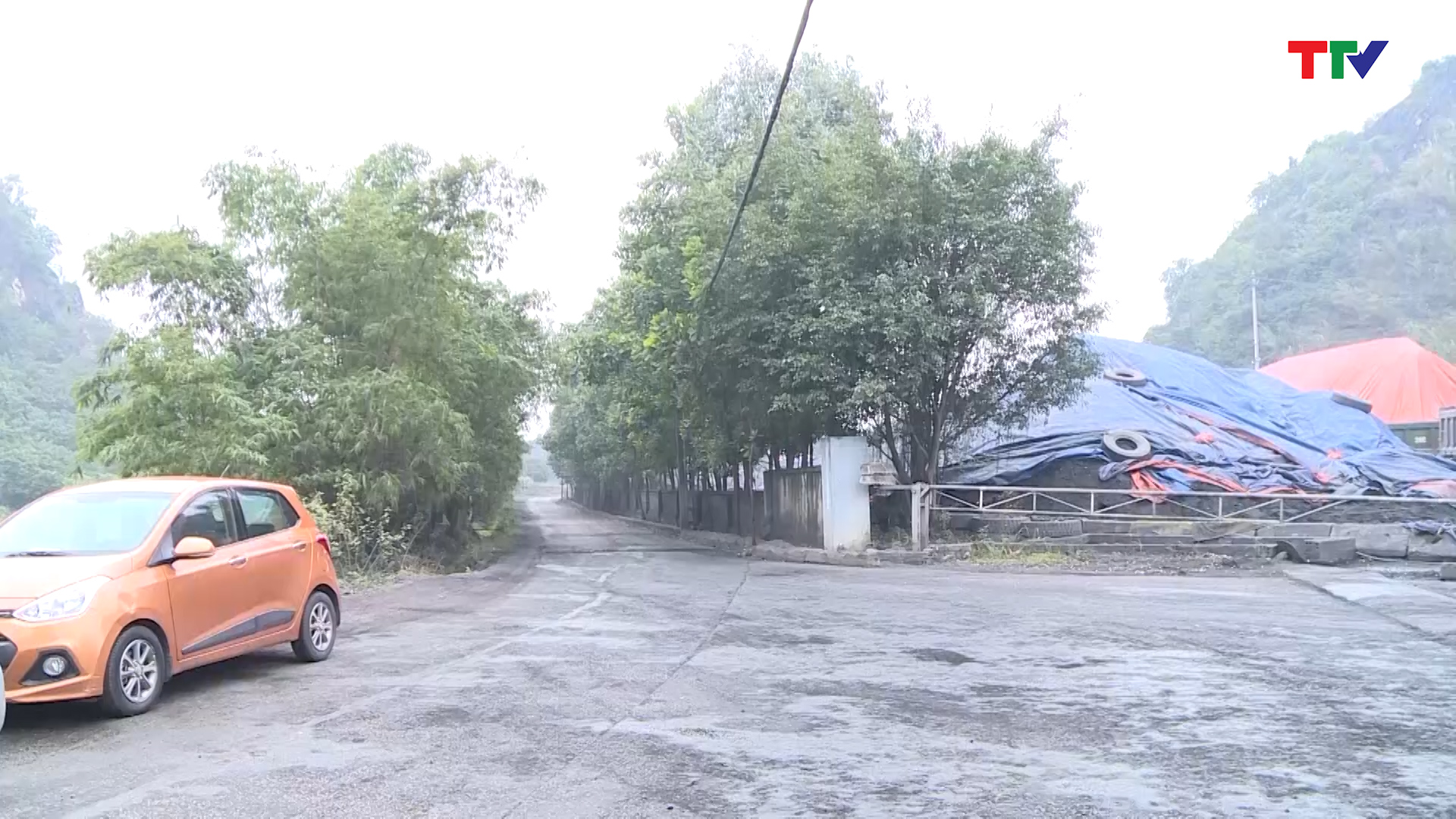 Bỉm Sơn: Bãi tập kết than gần khu dân cư ảnh hưởng đến môi trường - Ảnh 2. Bỉm Sơn: Bãi tập kết than gần khu dân cư ảnh hưởng đến môi trường - Ảnh 2.