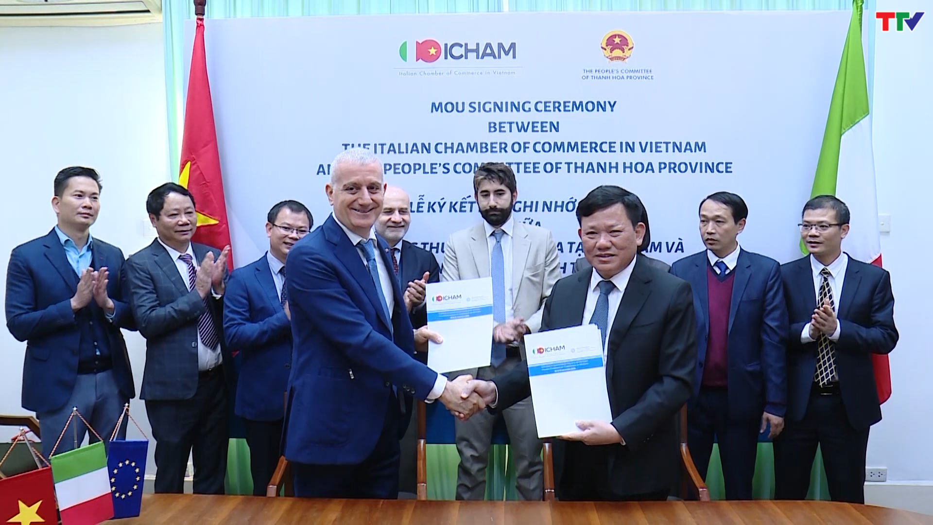 UBND tỉnh Thanh Hóa ký kết bản ghi nhớ hợp tác với Phòng thương mại Italia tại Việt Nam - Ảnh 4.