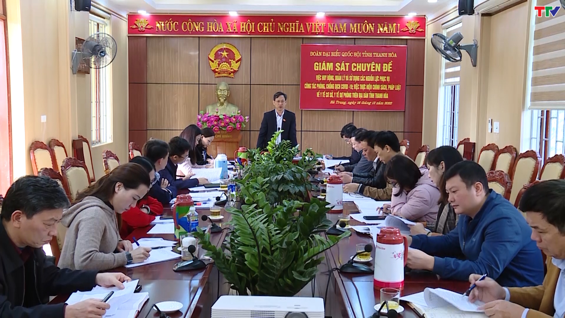 Đoàn Đại biểu Quốc hội tỉnh Thanh Hóa giám sát tại hai huyện Hà Trung và Đông Sơn - Ảnh 3.