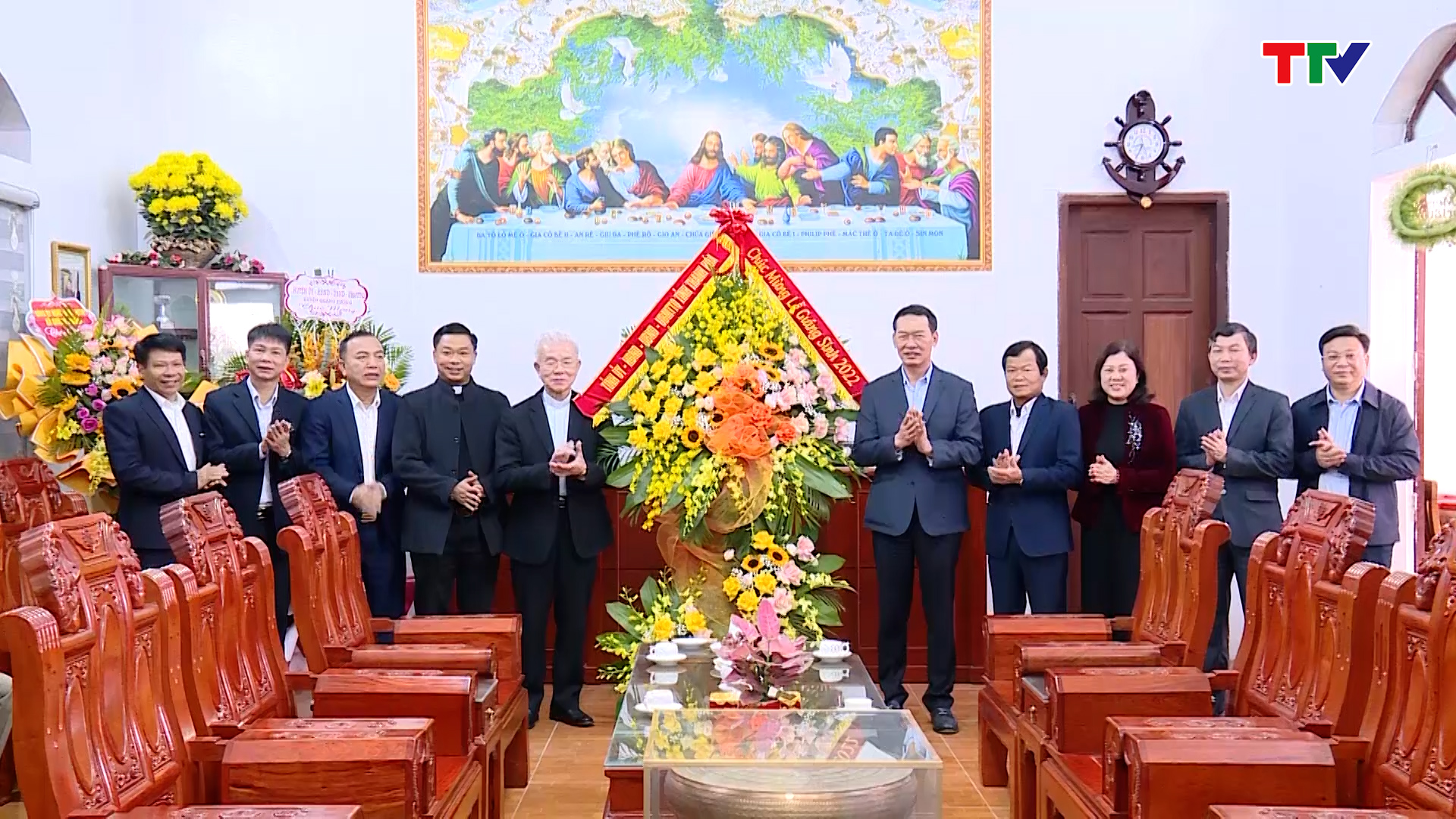 Phó Bí thư Tỉnh ủy Trịnh Tuấn Sinh chúc mừng giáng sinh - Ảnh 2.