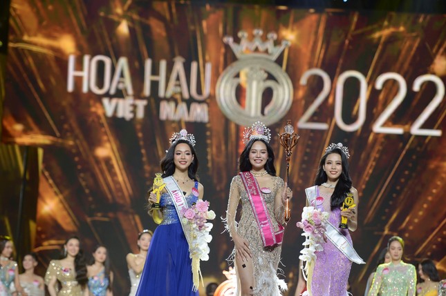 Huỳnh Thị Thanh Thủy đăng quang Hoa hậu Việt Nam 2022  - Ảnh 4.