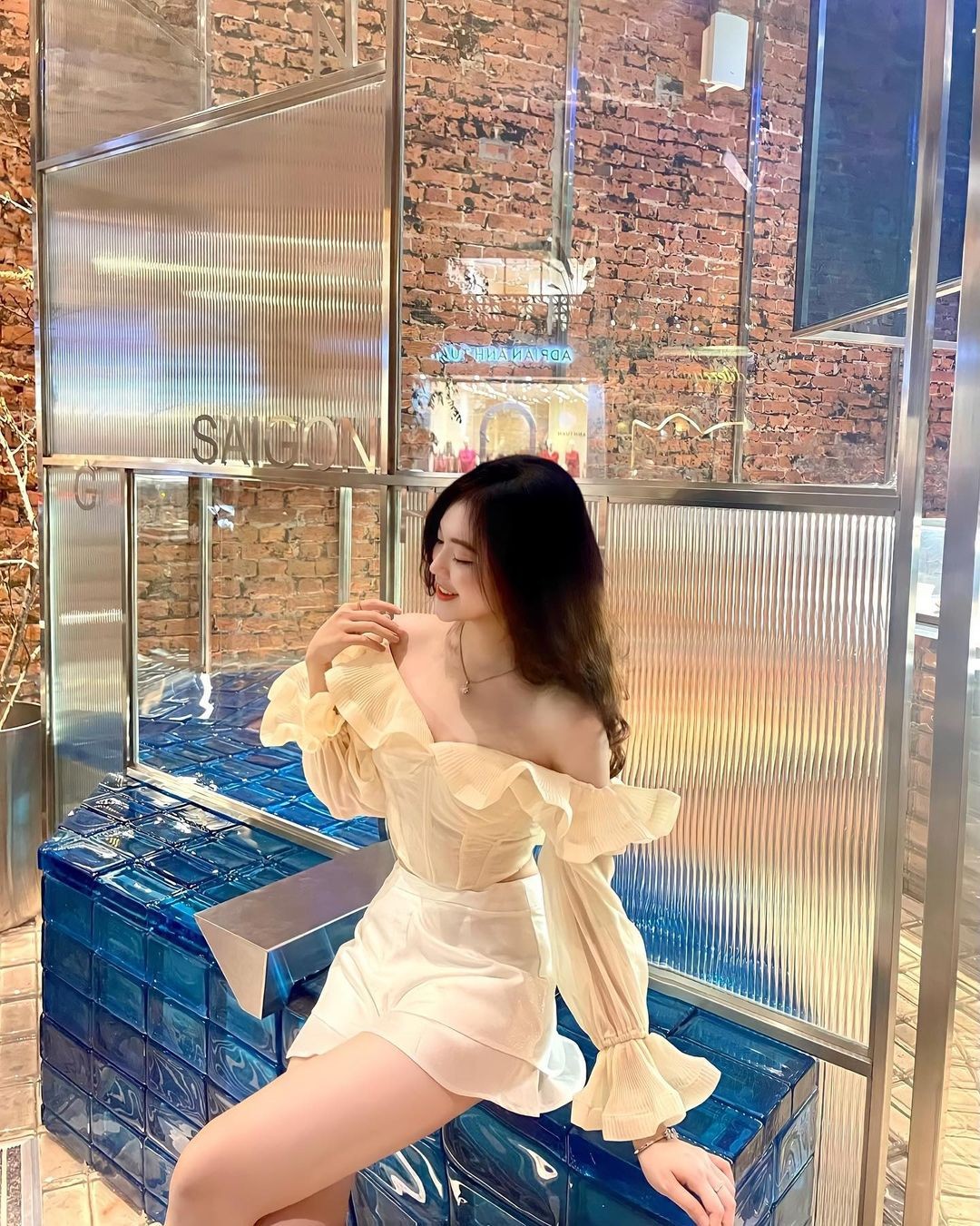Nhan sắc và học vấn đáng ngưỡng mộ của Trịnh Thùy Linh - Á hậu 1 Hoa hậu Việt Nam 2022  - Ảnh 14.