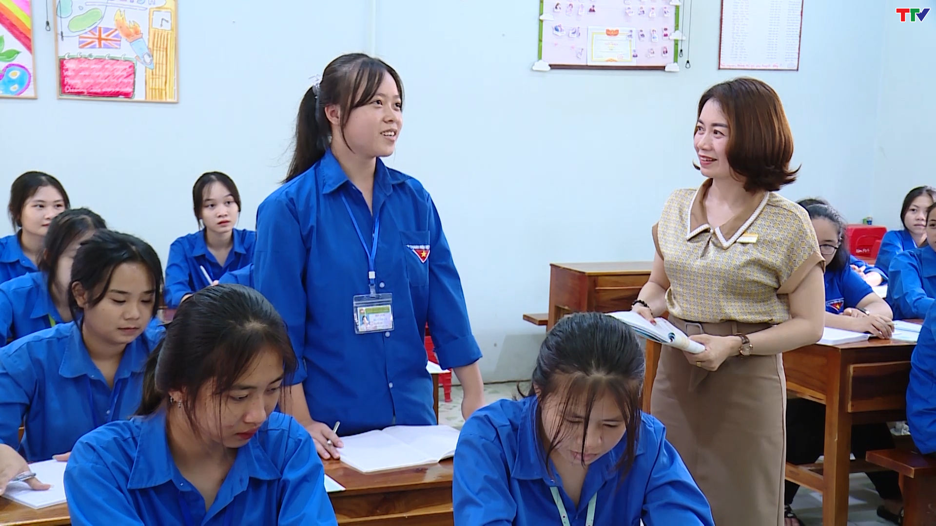 Trường THPT Cầm Bá Thước học tập và làm theo lời Bác - Ảnh 2. Trường THPT Cầm Bá Thước học tập và làm theo lời Bác - Ảnh 2.