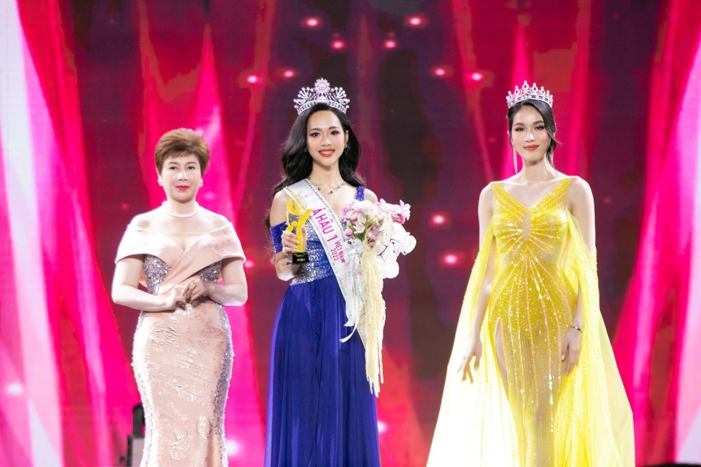 Nhan sắc và học vấn đáng ngưỡng mộ của Trịnh Thùy Linh - Á hậu 1 Hoa hậu Việt Nam 2022  - Ảnh 2.