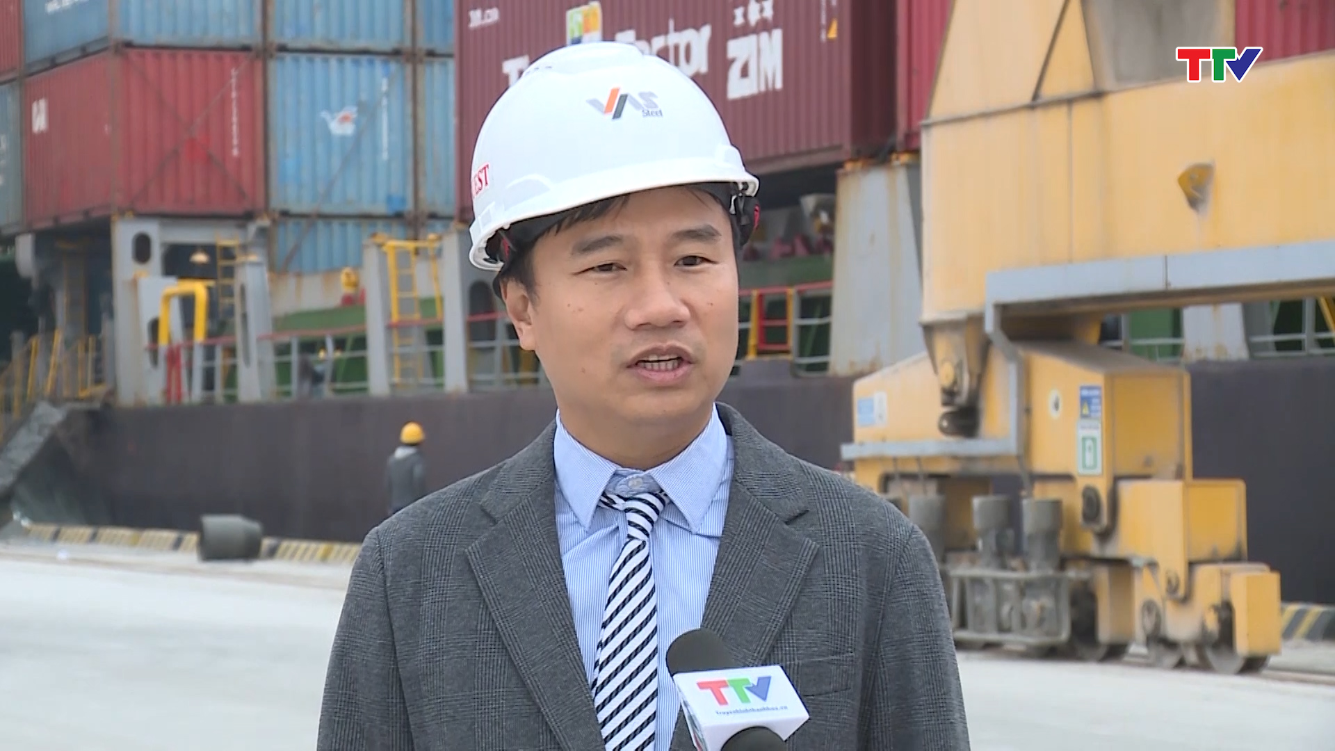 Khởi động lại tuyến vận tải container Quốc tế tại cảng Nghi Sơn - Ảnh 3.