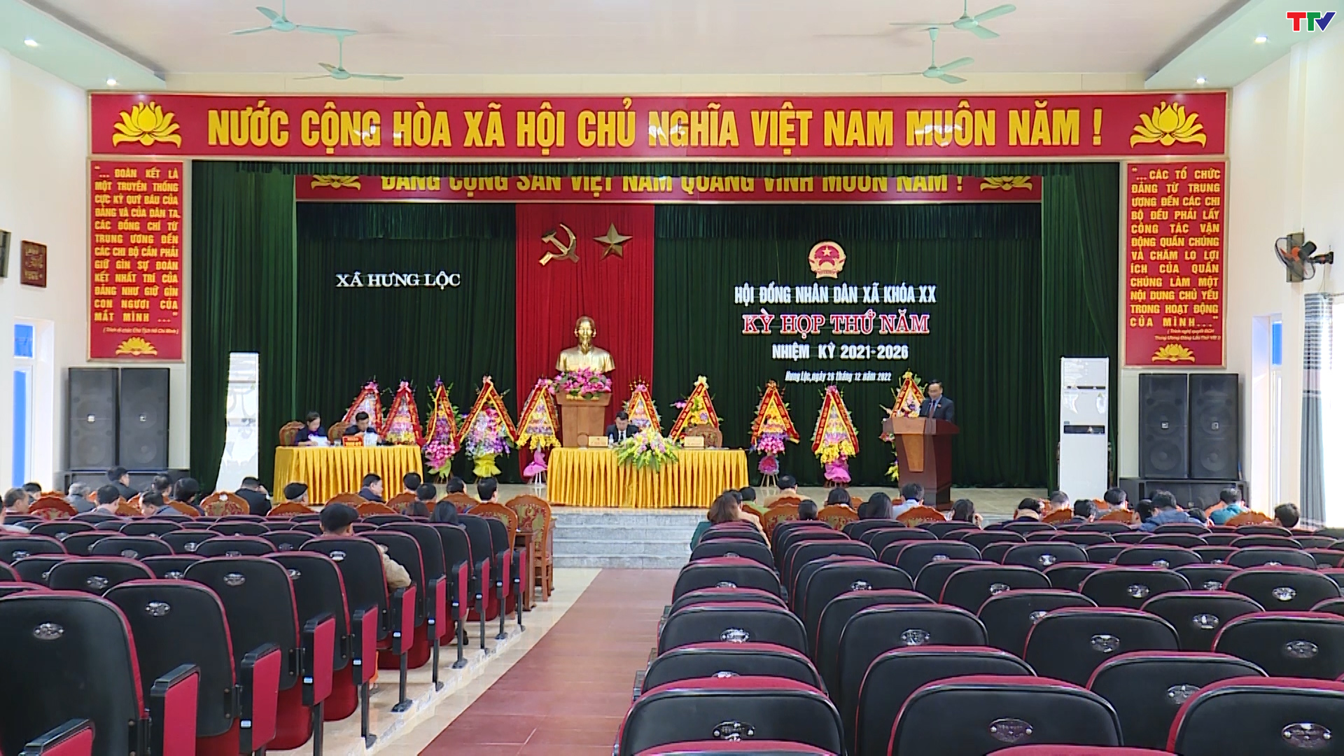 Xã Hưng Lộc đón Bằng công nhận xã đạt chuẩn nông thôn mới nâng cao năm 2020 - Ảnh 2.