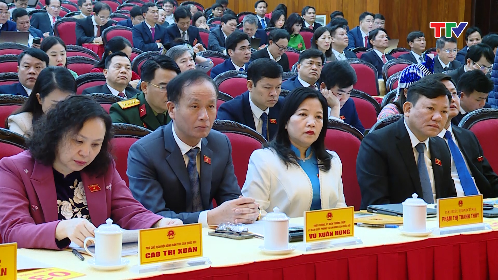 Khai mạc trọng thể Kỳ họp thứ 11, Hội đồng Nhân dân tỉnh Thanh Hóa khóa XVIII - Ảnh 8.