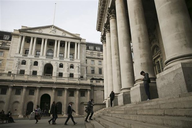 Ngân hàng trung ương Anh đẩy nhanh hành động chống lạm phát - Ảnh 1.