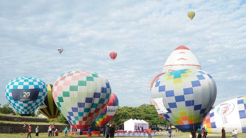 Nhân dân và du khách sẽ được bay trải nghiệm tại Lễ hội khinh khí cầu do thành phố Thanh Hóa tổ chức - Ảnh 1.