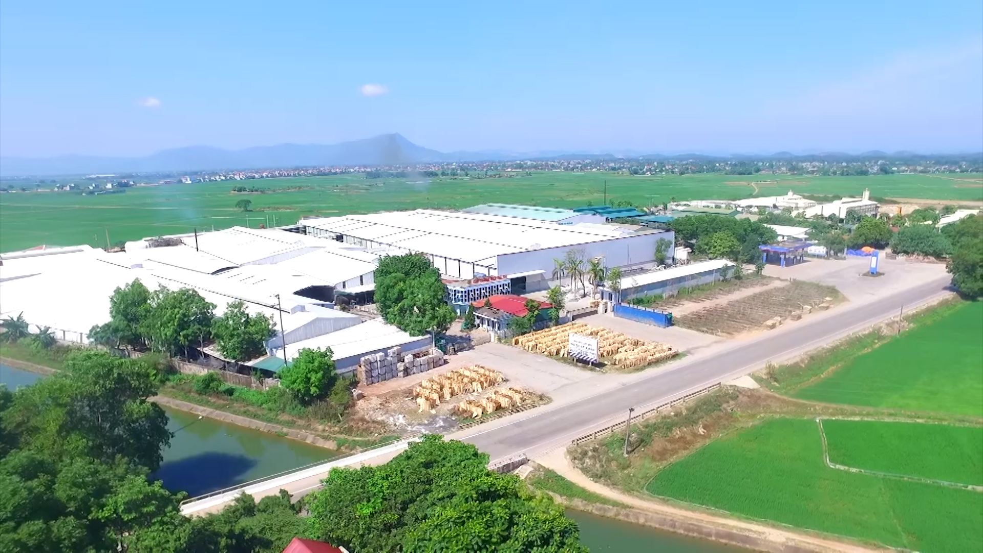 Huyện Triệu Sơn phát triển công nghiệp, tiểu thủ công nghiệp - Ảnh 2.