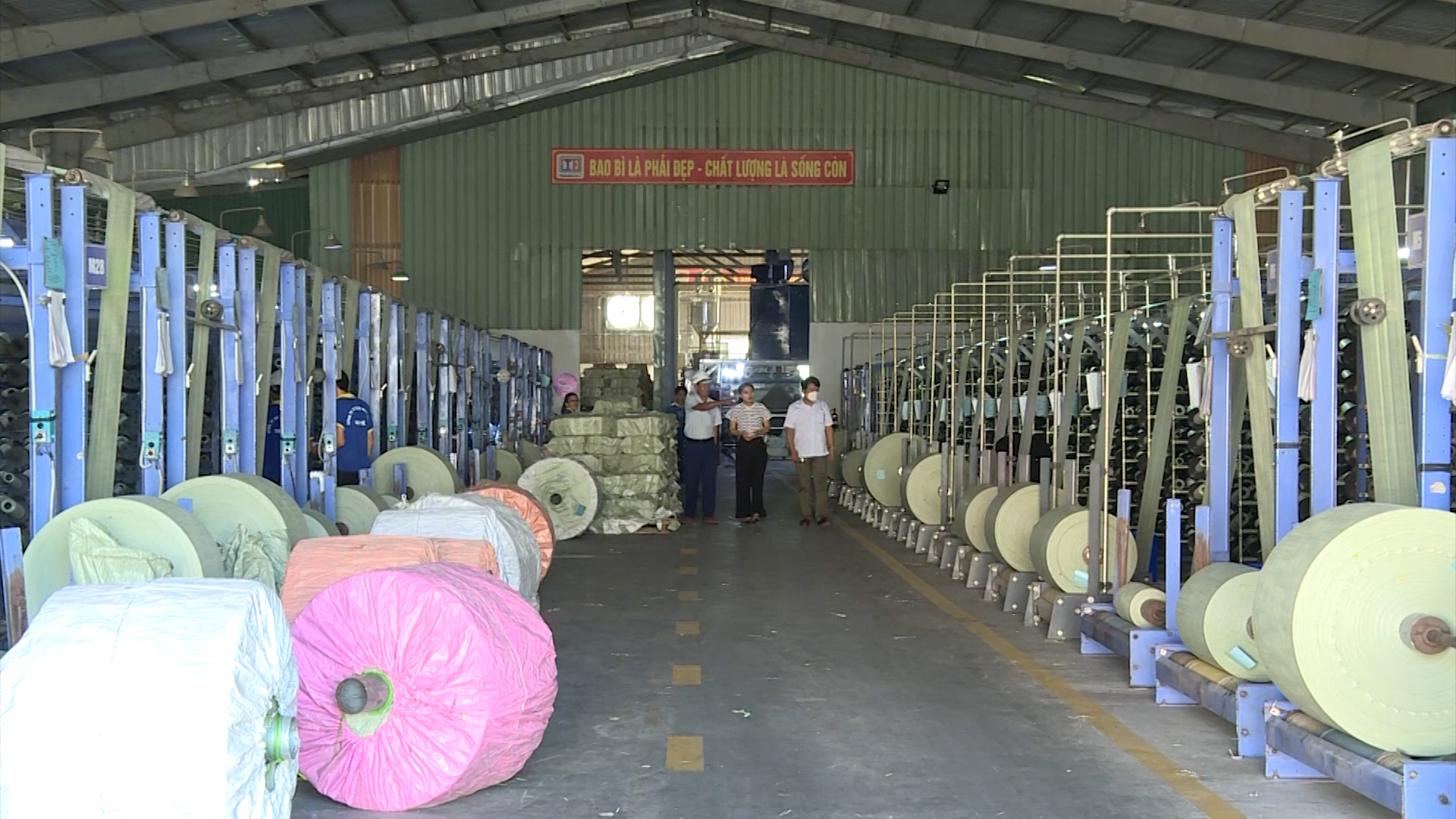 Huyện Triệu Sơn phát triển công nghiệp, tiểu thủ công nghiệp - Ảnh 3.