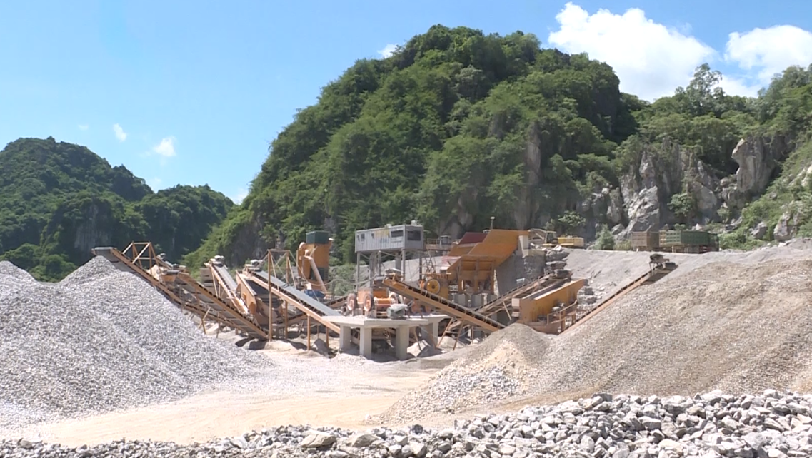 Xử lý  nghiêm vi phạm trong  hoạt động khai thác khoáng sản trên địa bàn Thị xã Nghi Sơn
 - Ảnh 6.