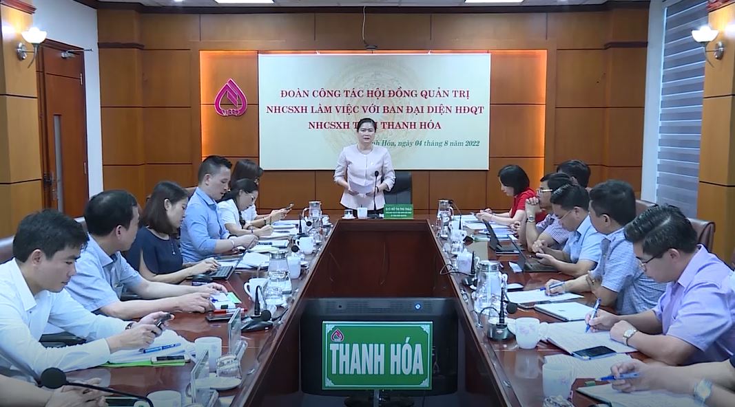 Đồng chí Đỗ Thị Thu Thảo, Phó Chủ tịch Thường trực Hội LHPN Việt Nam, Ủy viên HĐQT NHCSXH Việt Nam phát biểu tại buổi làm việc.