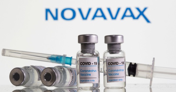 EMA khuyến cáo Novavax liệt kê tác dụng phụ mới của vaccine ngừa COVID-19 - Ảnh 1.