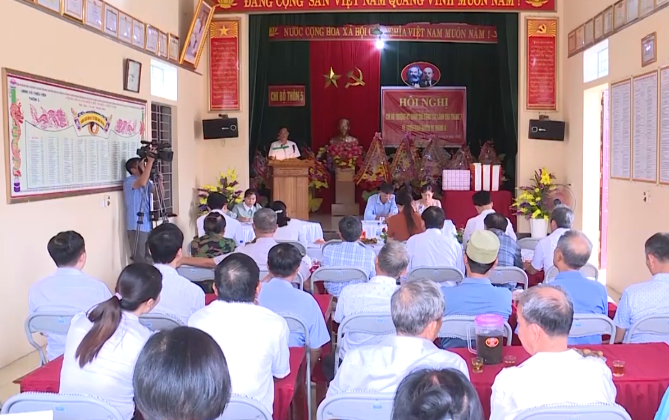 Phó Chủ tịch UBND tỉnh Đầu Thanh Tùng  dự sinh hoạt chi bộ cơ sở - Ảnh 2.