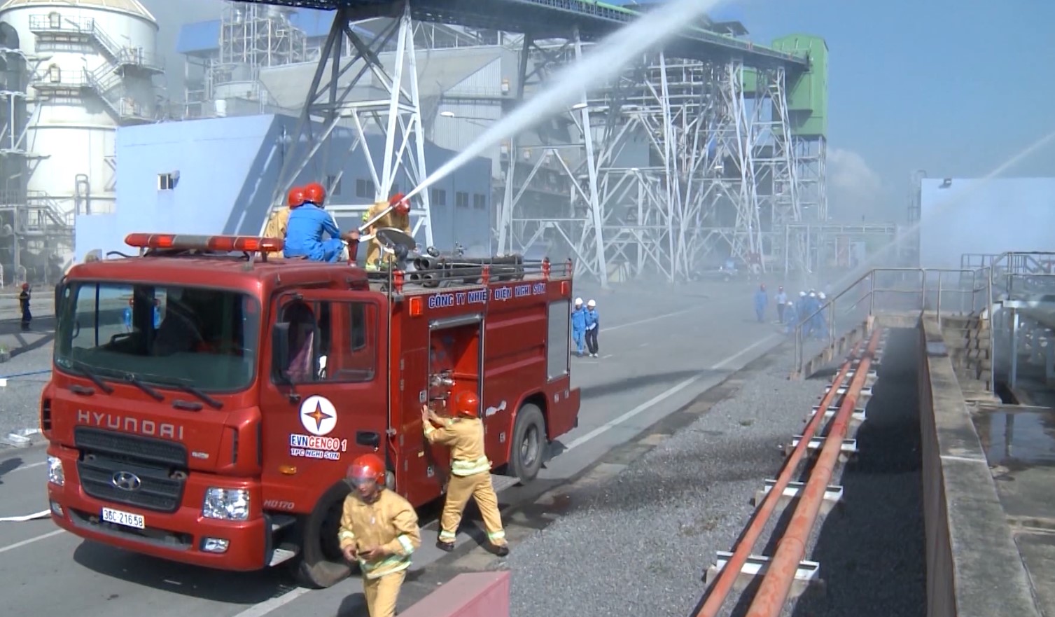 Bảo đảm giao thông, nguồn nước phục vụ công tác chứa cháy và cứu nạn, cứu hộ trên địa bàn tỉnh Thanh Hóa - Ảnh 2.
