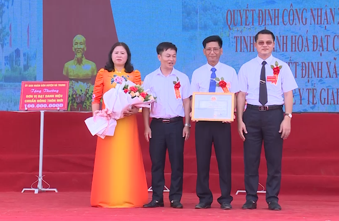 Xã Yên Dương, huyện Hà Trung đón bằng công nhận xã đạt chuẩn nông thôn mới - Ảnh 2. Xã Yên Dương, huyện Hà Trung đón bằng công nhận xã đạt chuẩn nông thôn mới - Ảnh 2.