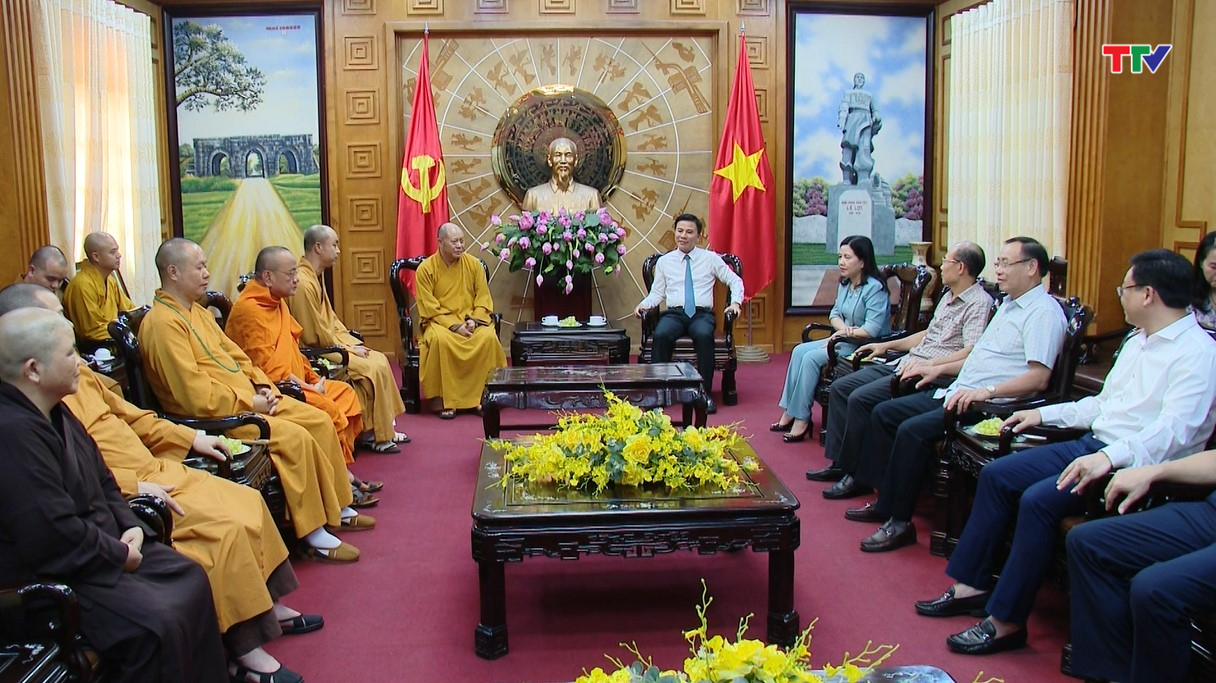 Bí thư Tỉnh ủy tiếp xã giao Ban Trị sự Giáo hội Phật giáo tỉnh Thanh Hóa - Ảnh 2.