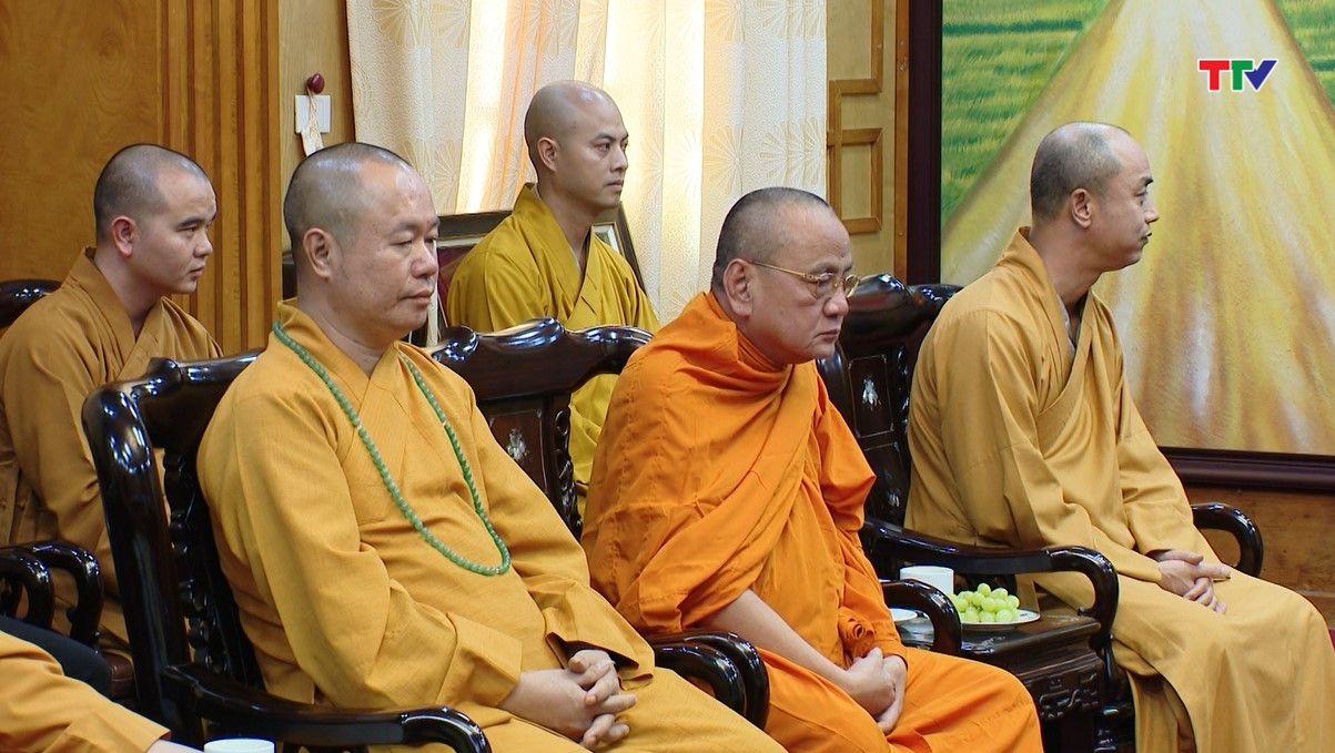 Bí thư Tỉnh ủy tiếp xã giao Ban Trị sự Giáo hội Phật giáo tỉnh Thanh Hóa - Ảnh 4.