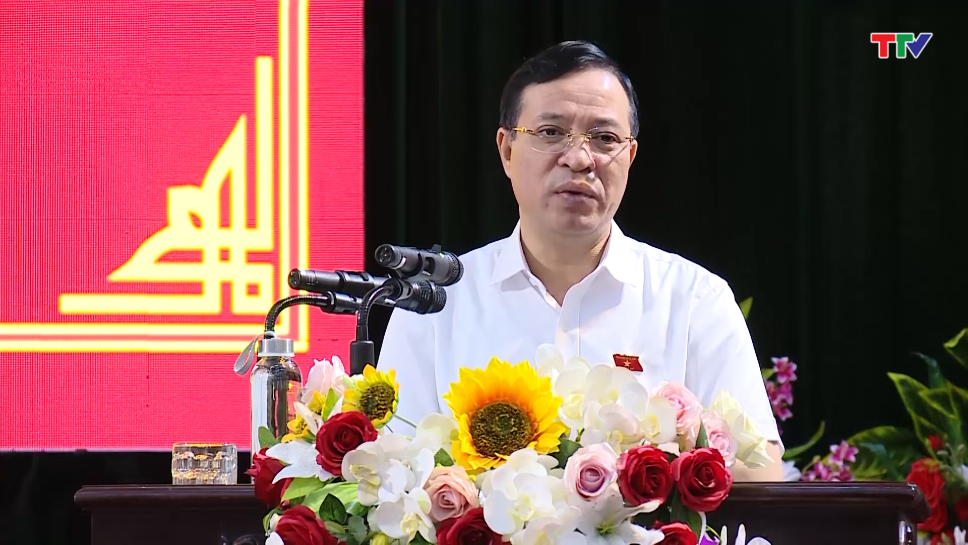 Phó Bí thư Thường trực Tỉnh uỷ Lại Thế Nguyên tiếp xúc cử tri tại huyện Quan Sơn - Ảnh 3.